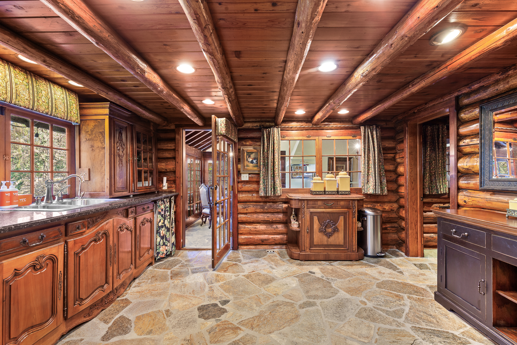 Cottage Kitchen