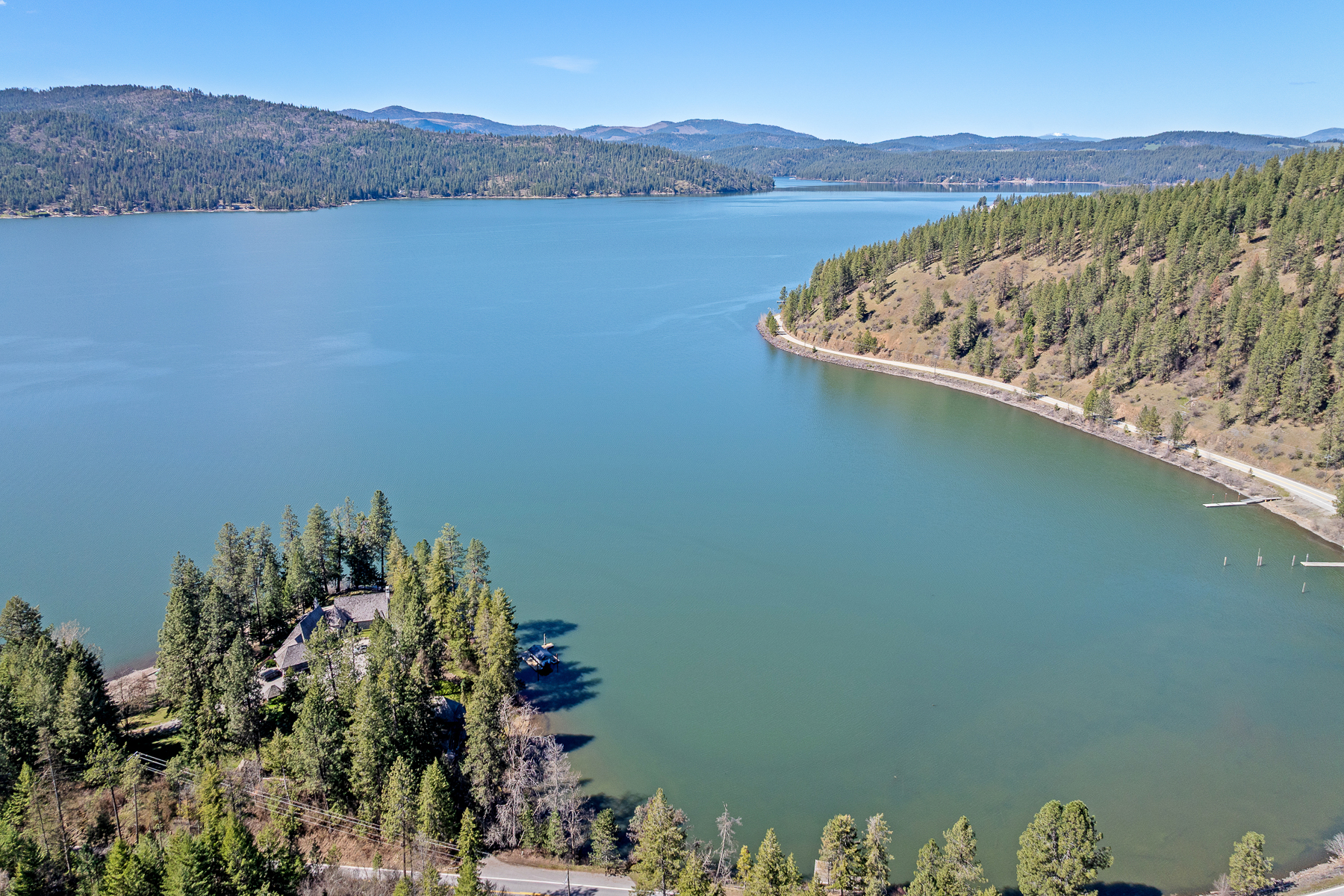 New Listing! Lakefront | Private Beach and Dock | 3 Master Suites | Hot Tub | Photo 35