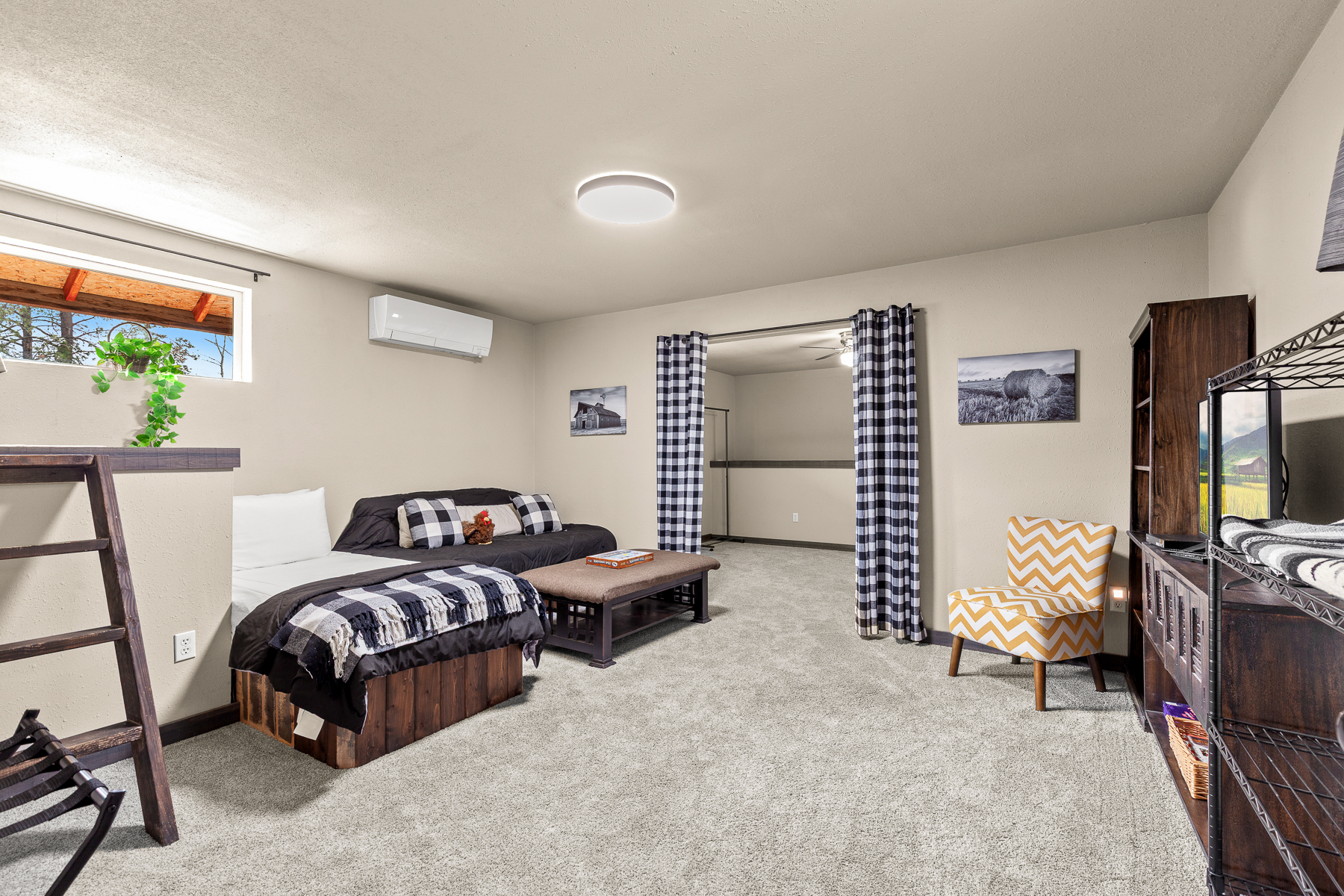 New Listing! Large Barn Home | Rustic-Chic Retreat | Hot Tub | Sauna | Photo 28