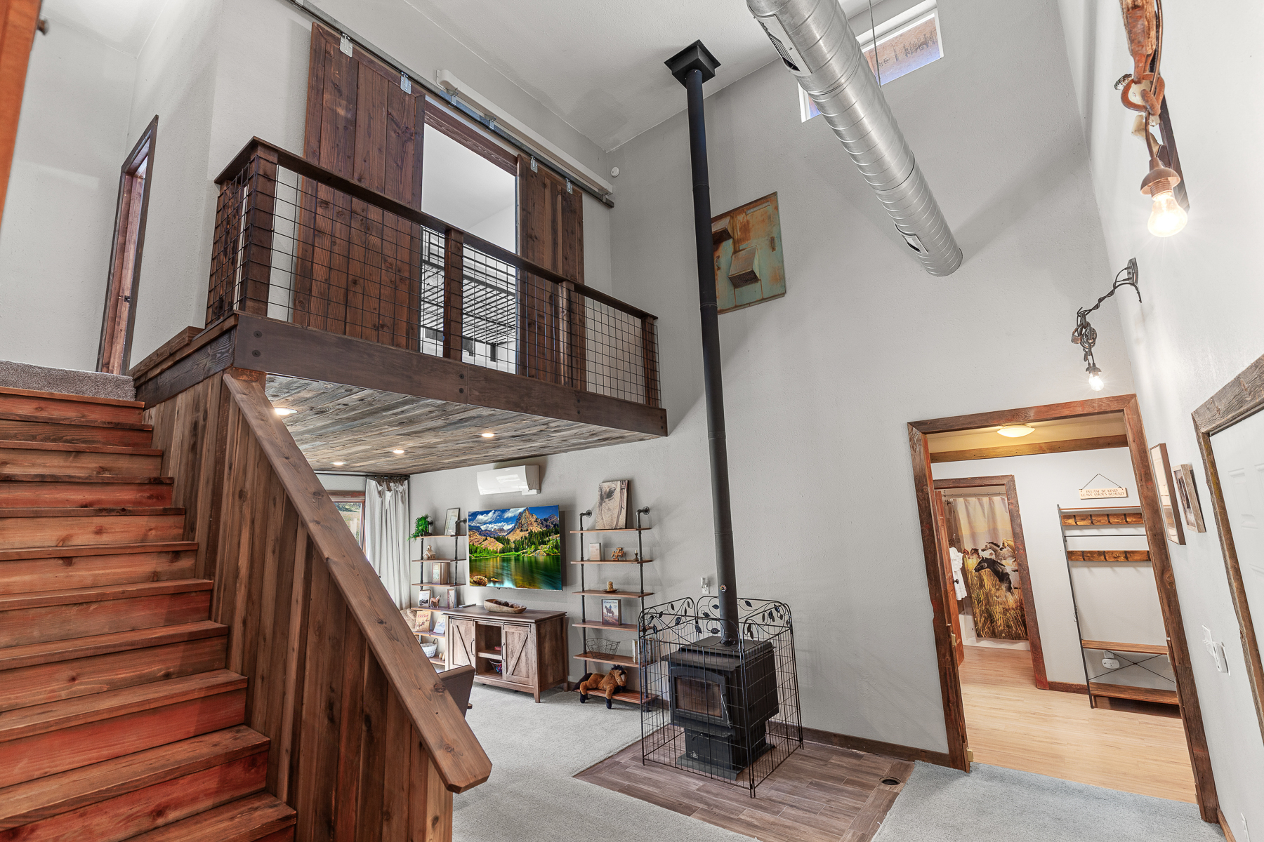 Rustic and chic design sets the tone for your CDA vacation.