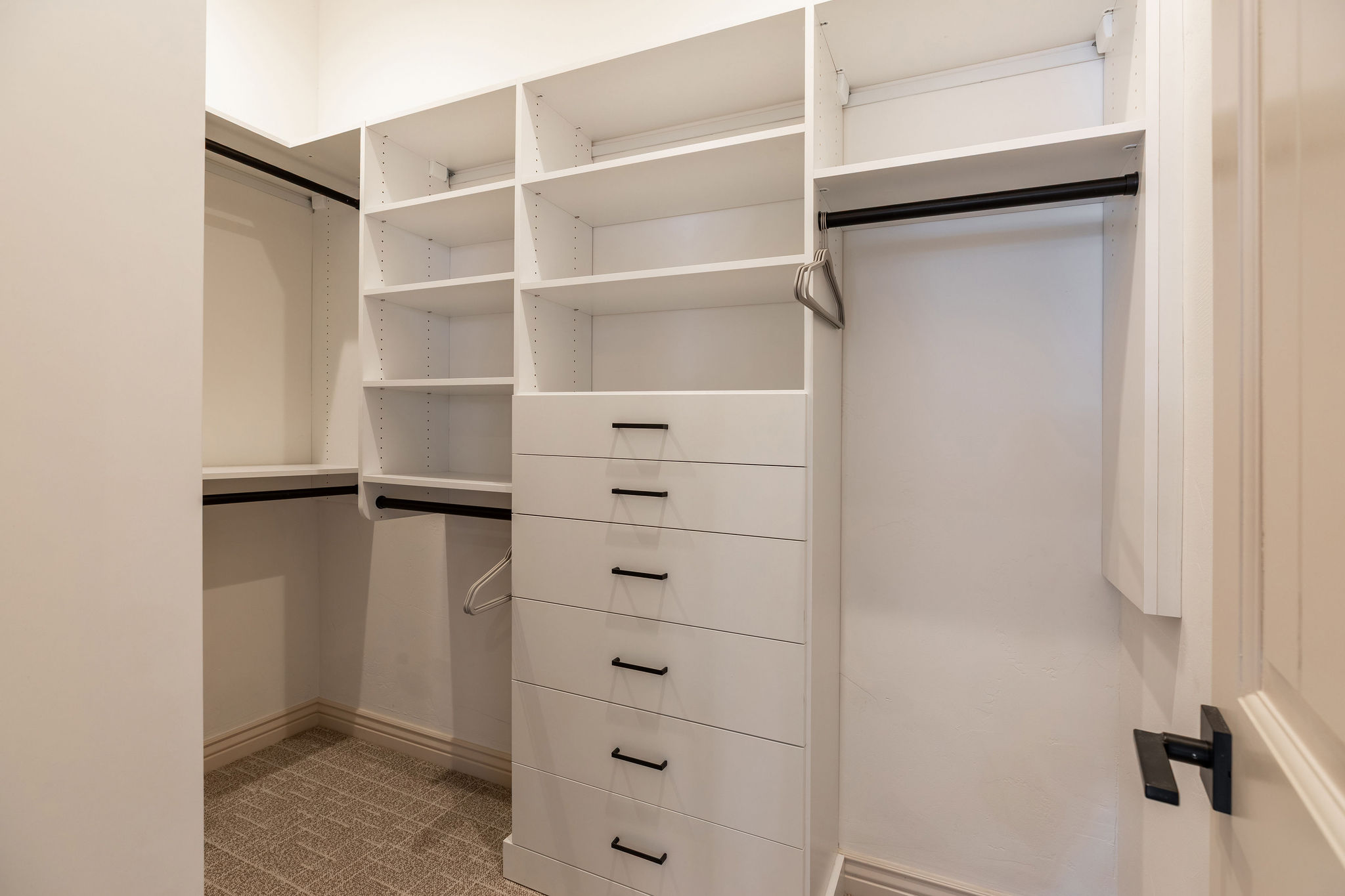 New Listing! Arrowhead | 3 Master Suites | Shuttle | Pool & Hot Tub Access | Photo 14