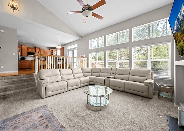 New Listing! Beacon Point | Aurora Reservoir | Outdoor Living at its Best 2