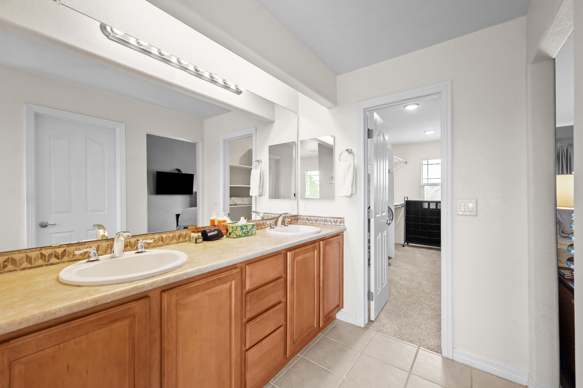 Master ensuite.