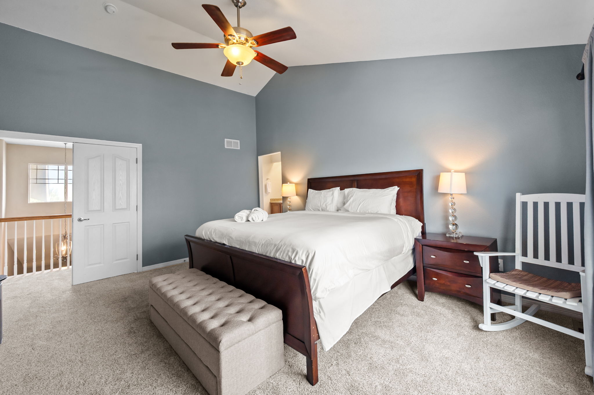 Unwind in this spacious king bedroom with an ensuite and a Smart TV—comfort and entertainment in one.
