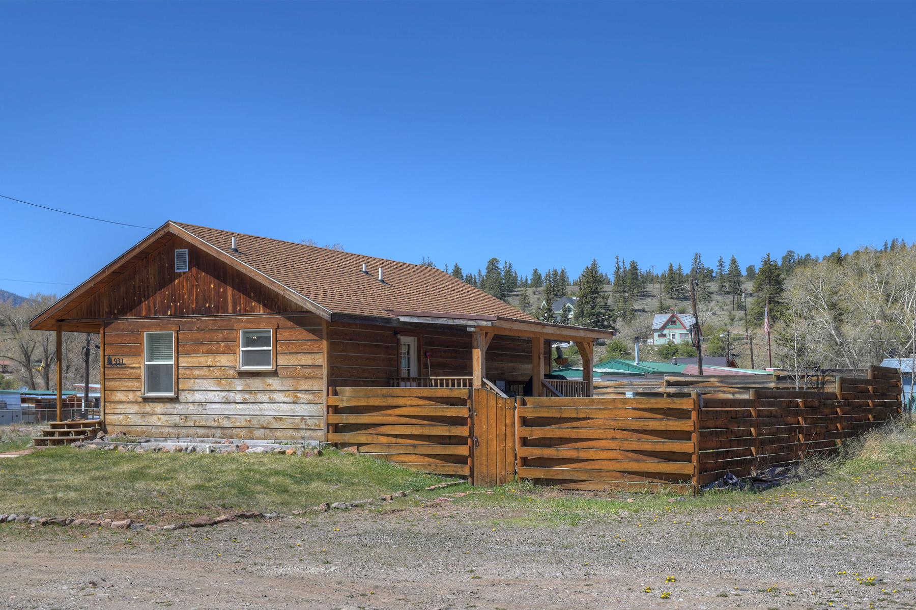Welcome to our cabin on the creek!