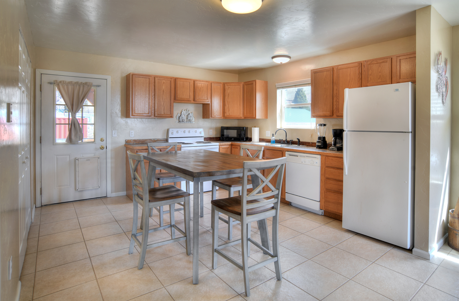 New Listing! Quaint Affordable Cabin | Walkable to Downtown Creede | Photo 9