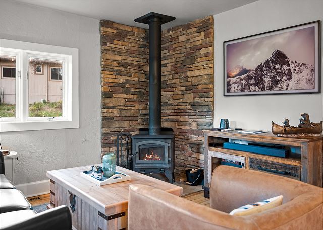 New Listing! Longs Peak Views | Near RMNP and Downtown Estes 7