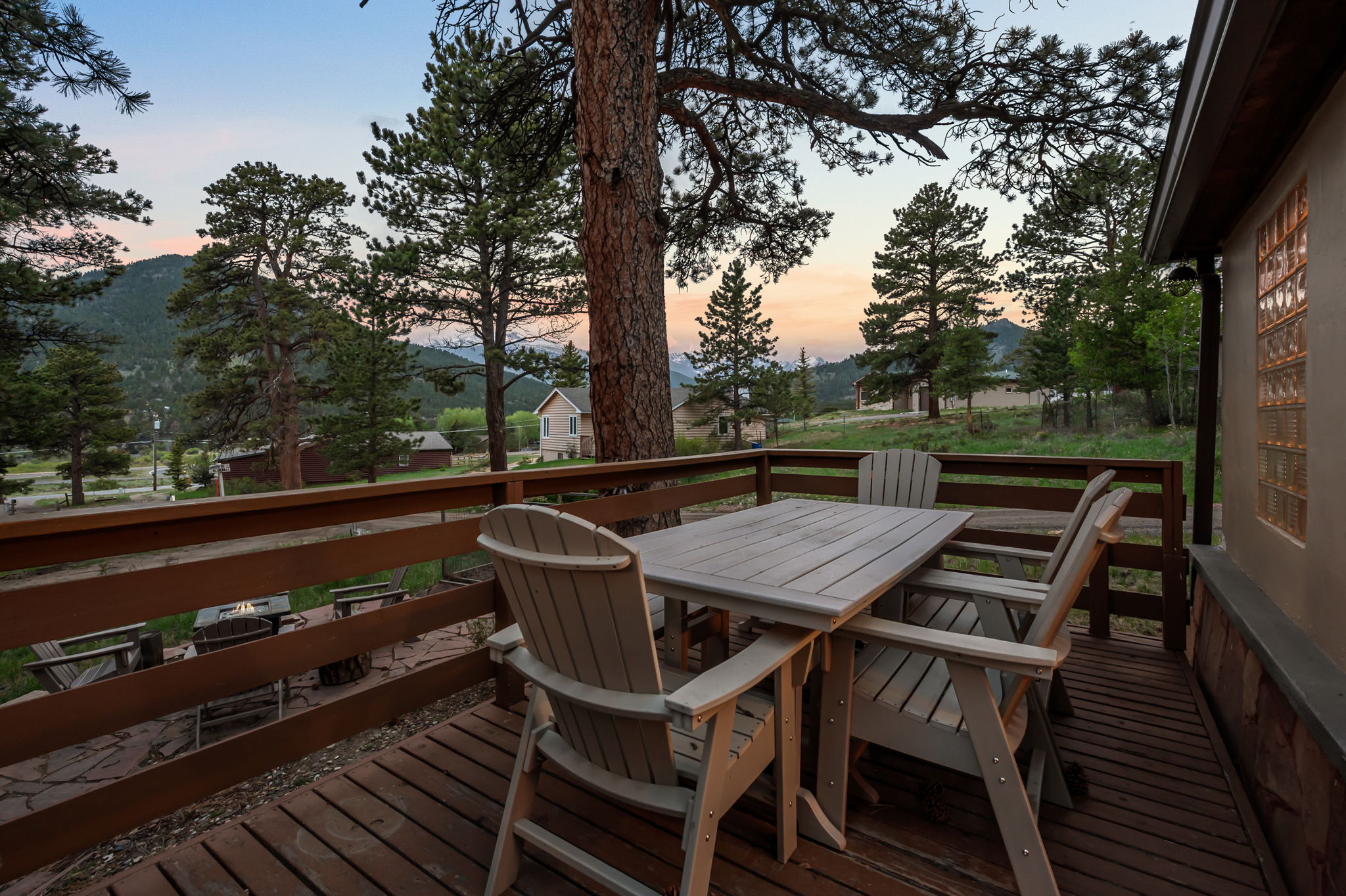 Sip your evening wine as Longs Peak glows behind the pines. This private deck was made for golden hour.