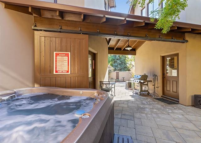 New! Luxury Bend Retreat Steps From Downtown & River 2