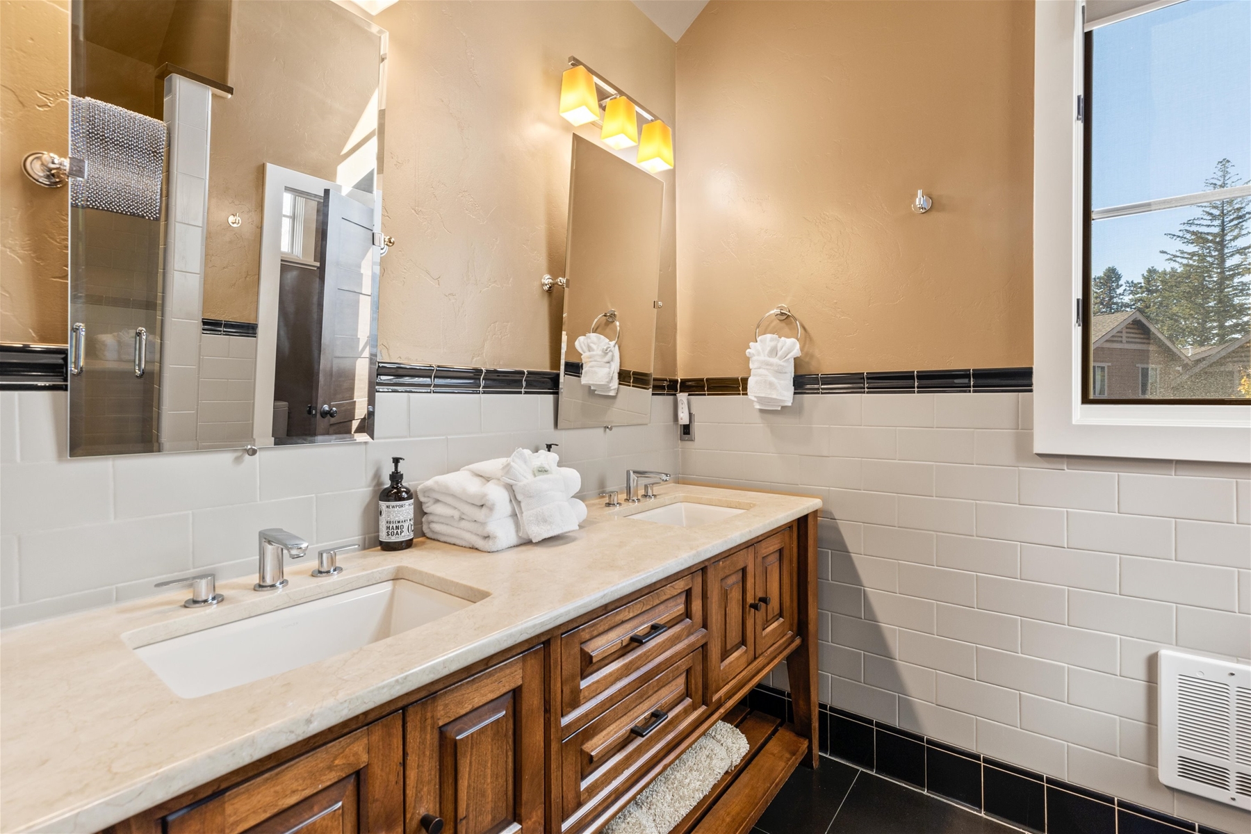 New! Luxury Bend Retreat Steps From Downtown & River | Photo 16