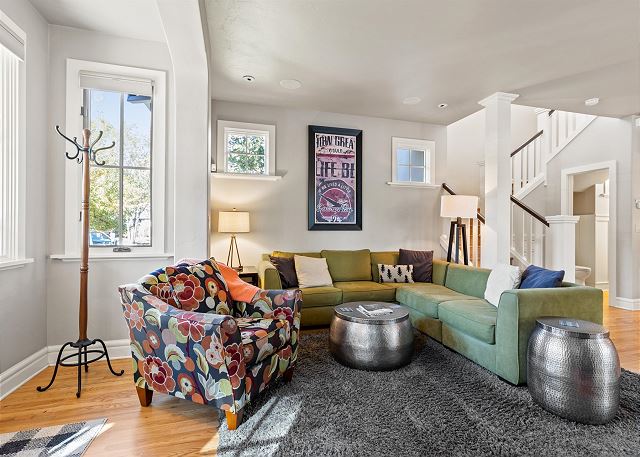 New! Luxury Bend Retreat Steps From Downtown & River 6
