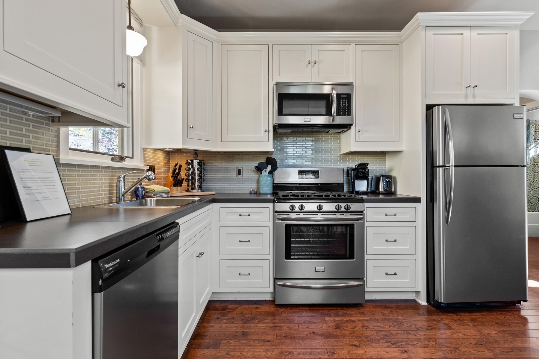 New! Luxury Bend Retreat Steps From Downtown & River | Photo 8