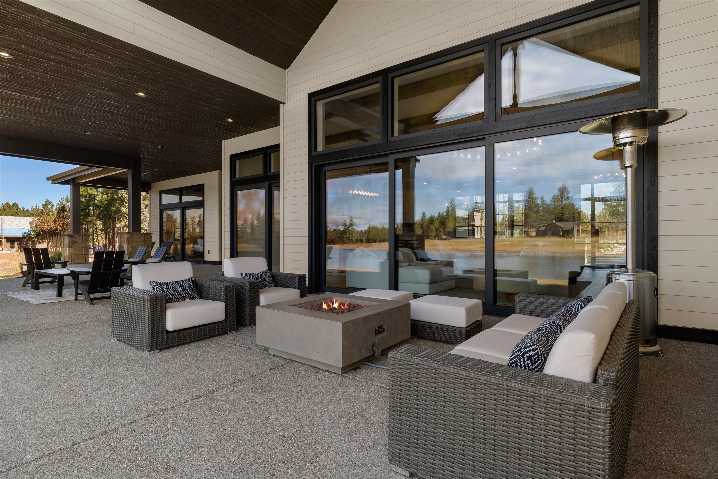 New! Palla Lane on Tanager Lake | Hot Tub| Lake Views | Photo 8