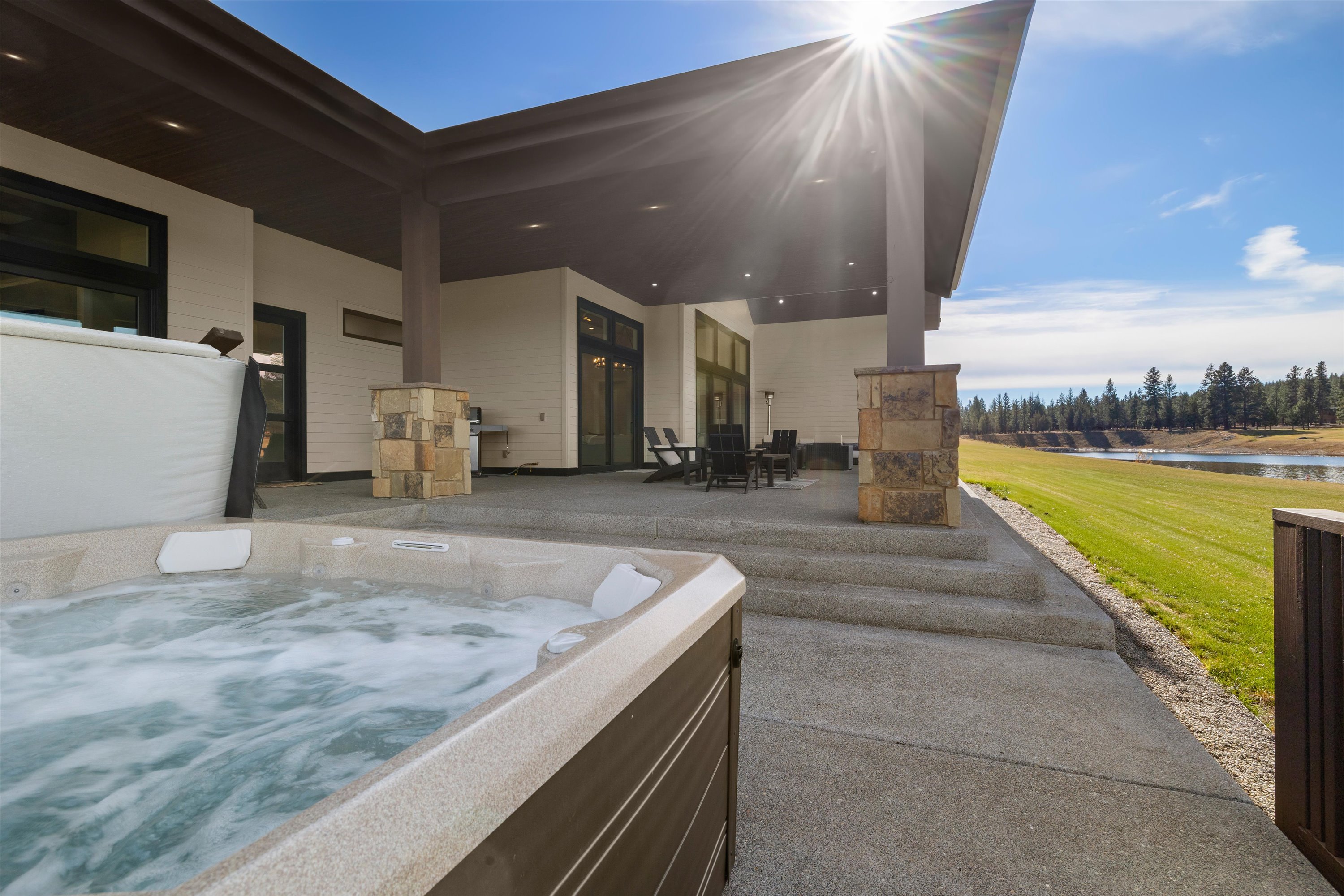 New! Palla Lane on Tanager Lake | Hot Tub| Lake Views | Photo 34