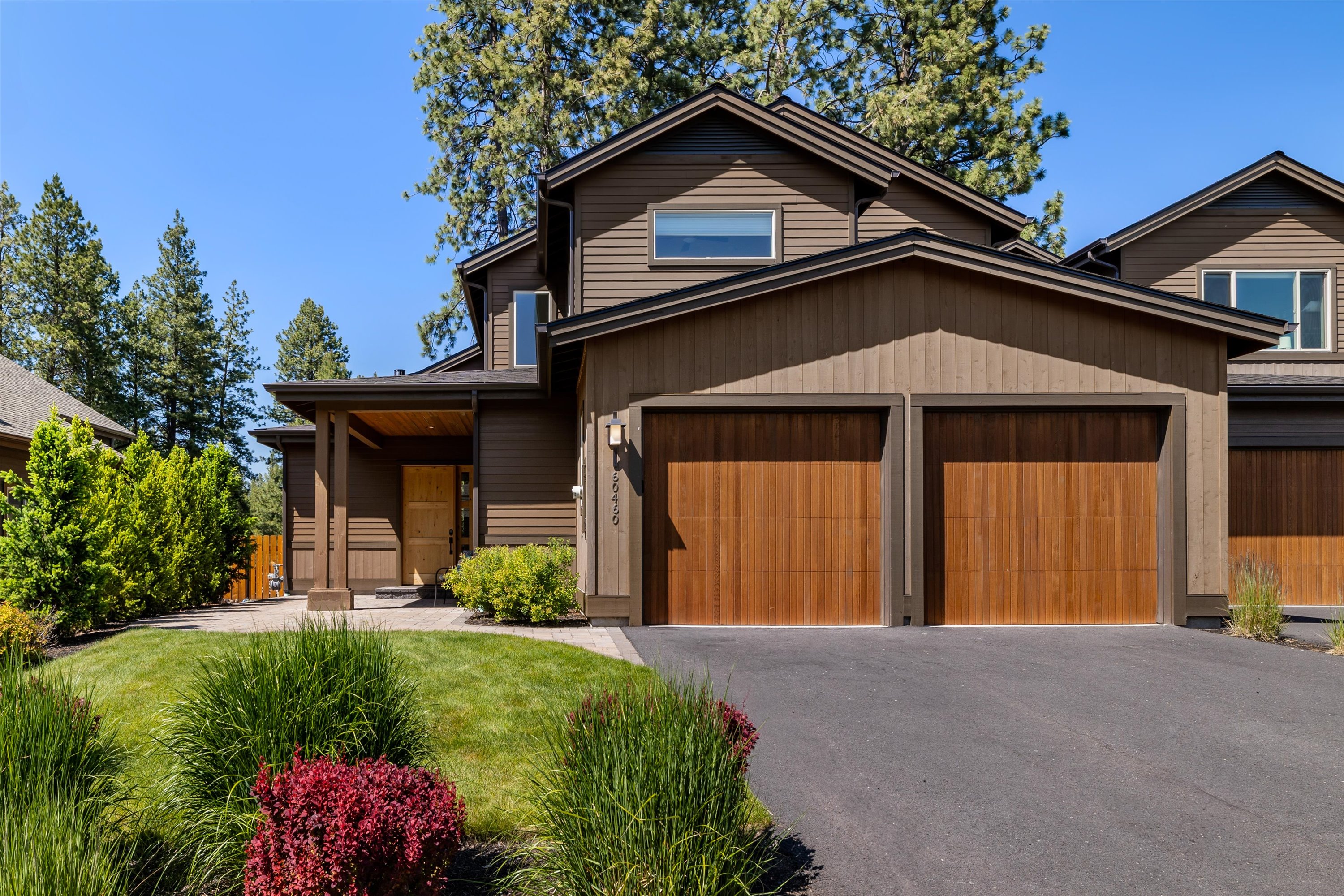 New! Luxury Bend Escape | Hot Tub | Lake Views | Photo 34