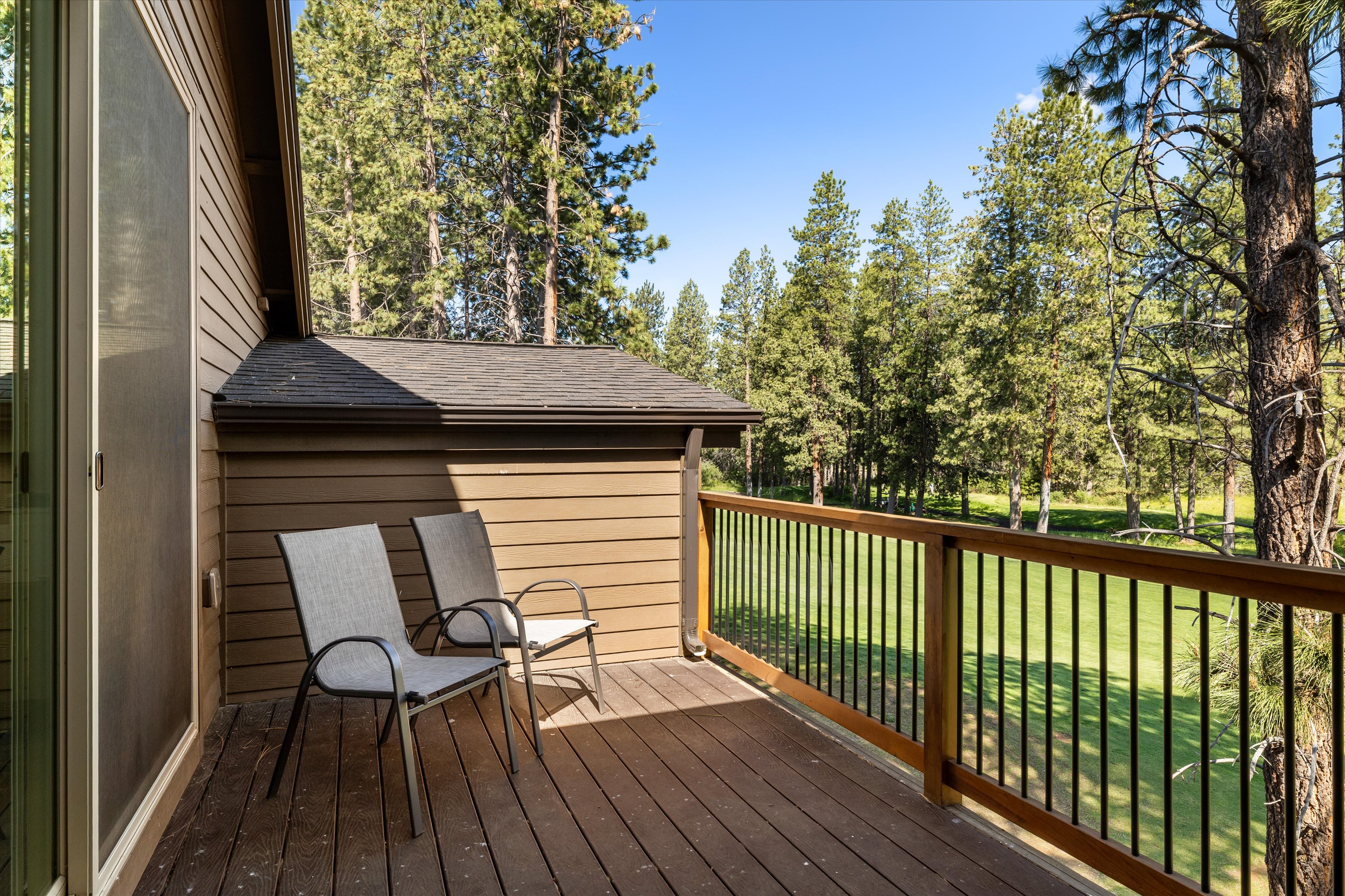 New! Luxury Bend Escape | Hot Tub | Lake Views | Photo 40