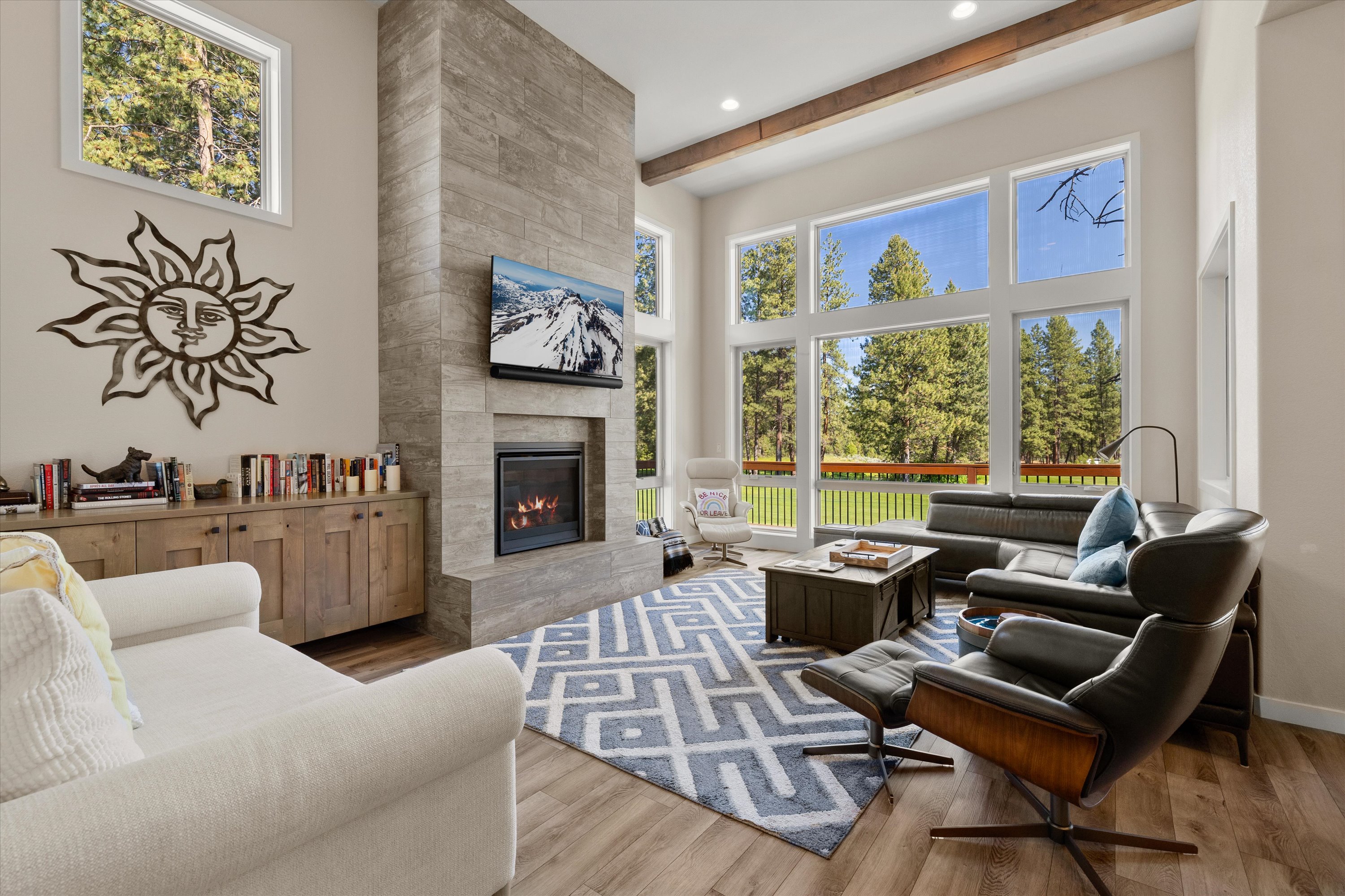 New! Luxury Bend Escape | Hot Tub | Lake Views | Photo 12