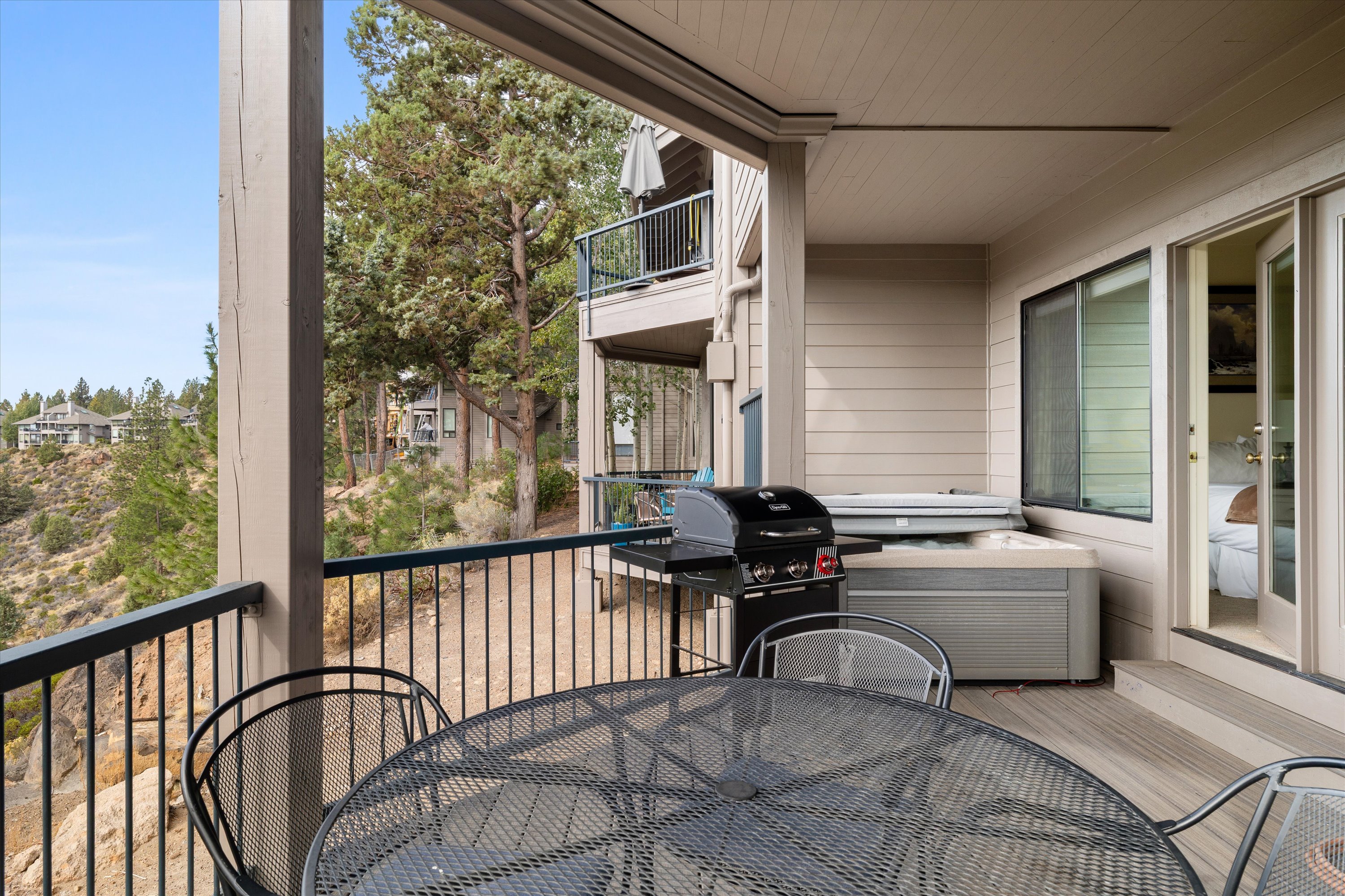 New! Deschutes River Escape with Hot Tub & Views | Photo 22