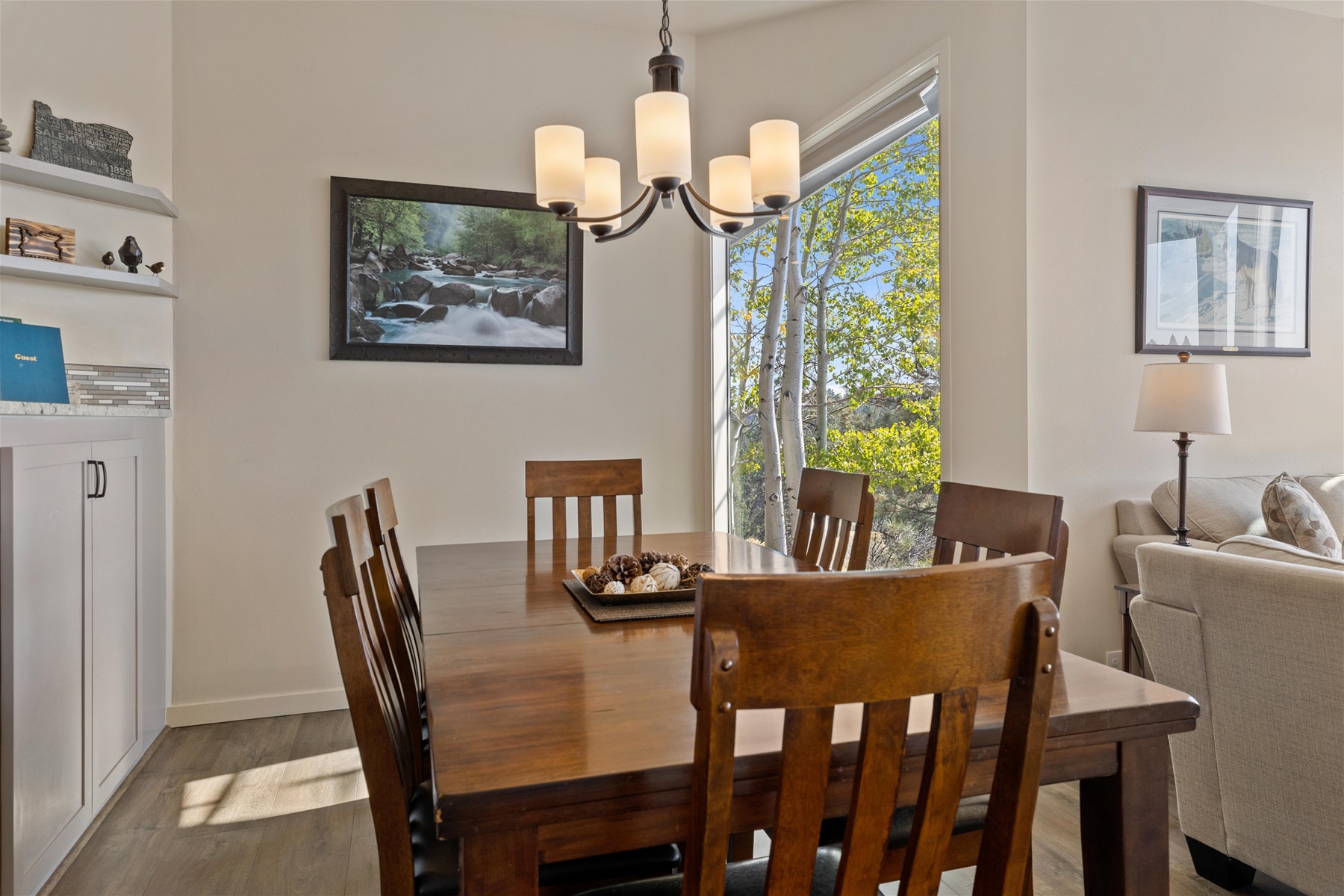 New! Deschutes River Escape with Hot Tub & Views | Photo 4
