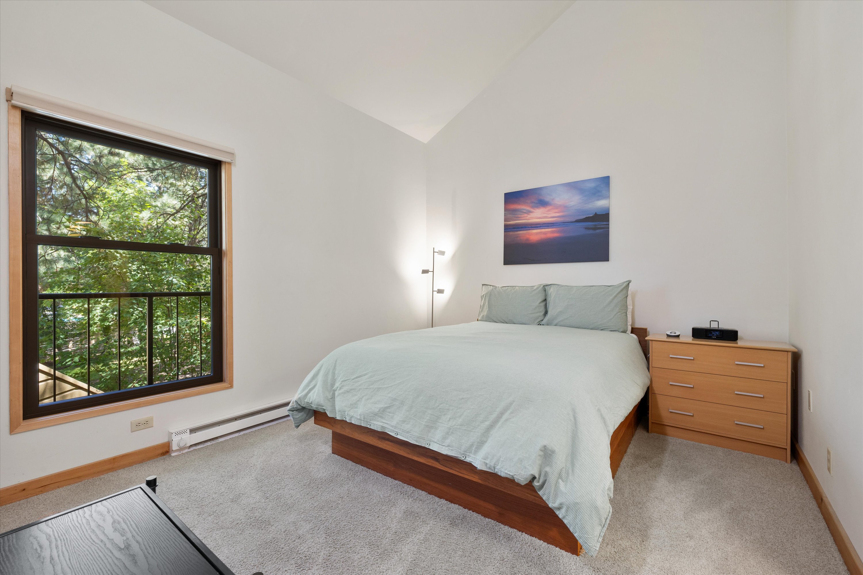New! Cozy Bend Escape | Hot Tub | Forest Views | Photo 7