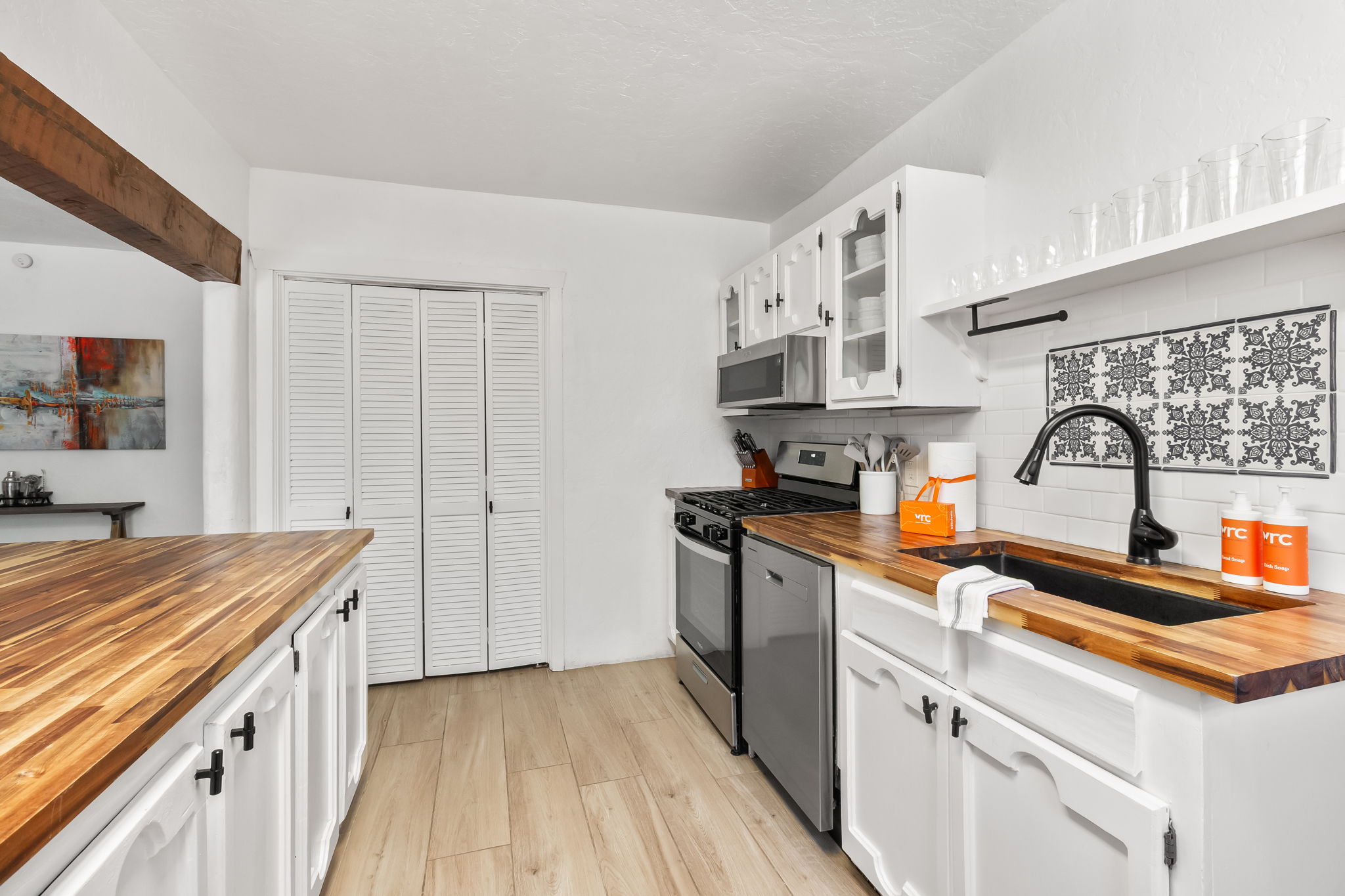 Everything you need to feel at home, right here in the heart of the kitchen
