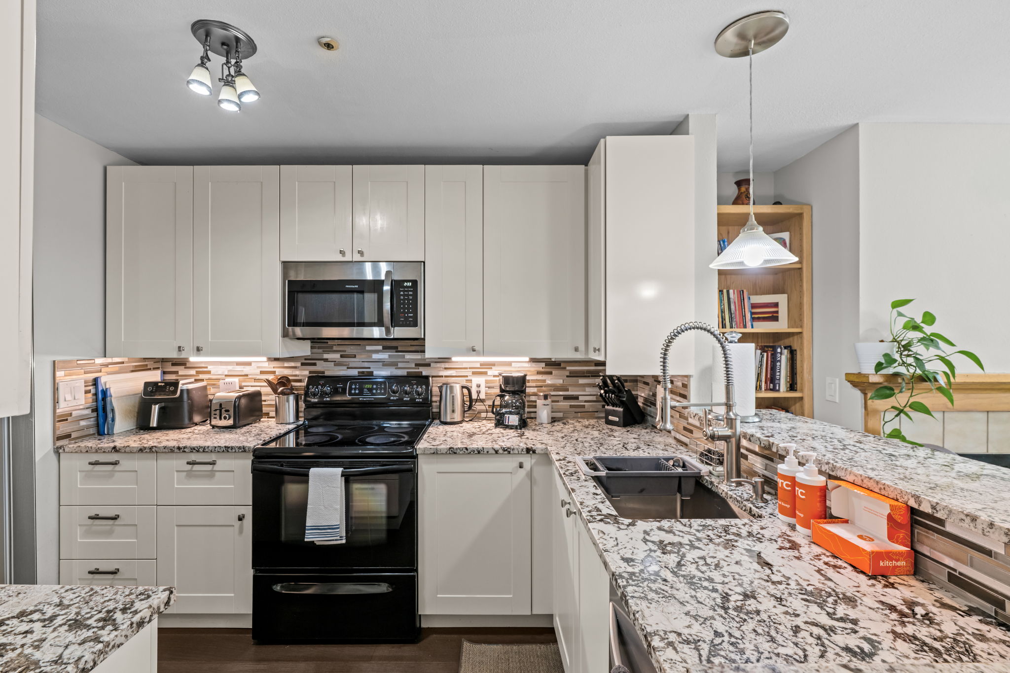 Everything you need to feel at home, right here in the heart of the kitchen