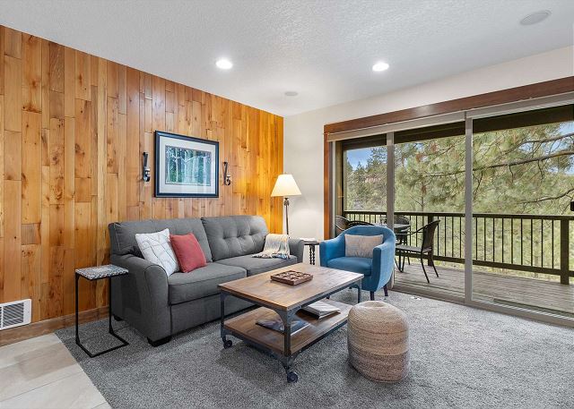 New! Cozy Condo | Hot Tub - Pool | Steps to River Trail 7