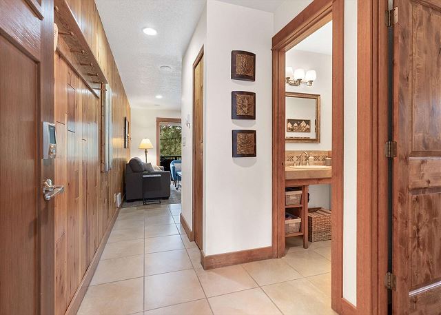 New! Cozy Condo | Hot Tub - Pool | Steps to River Trail 6