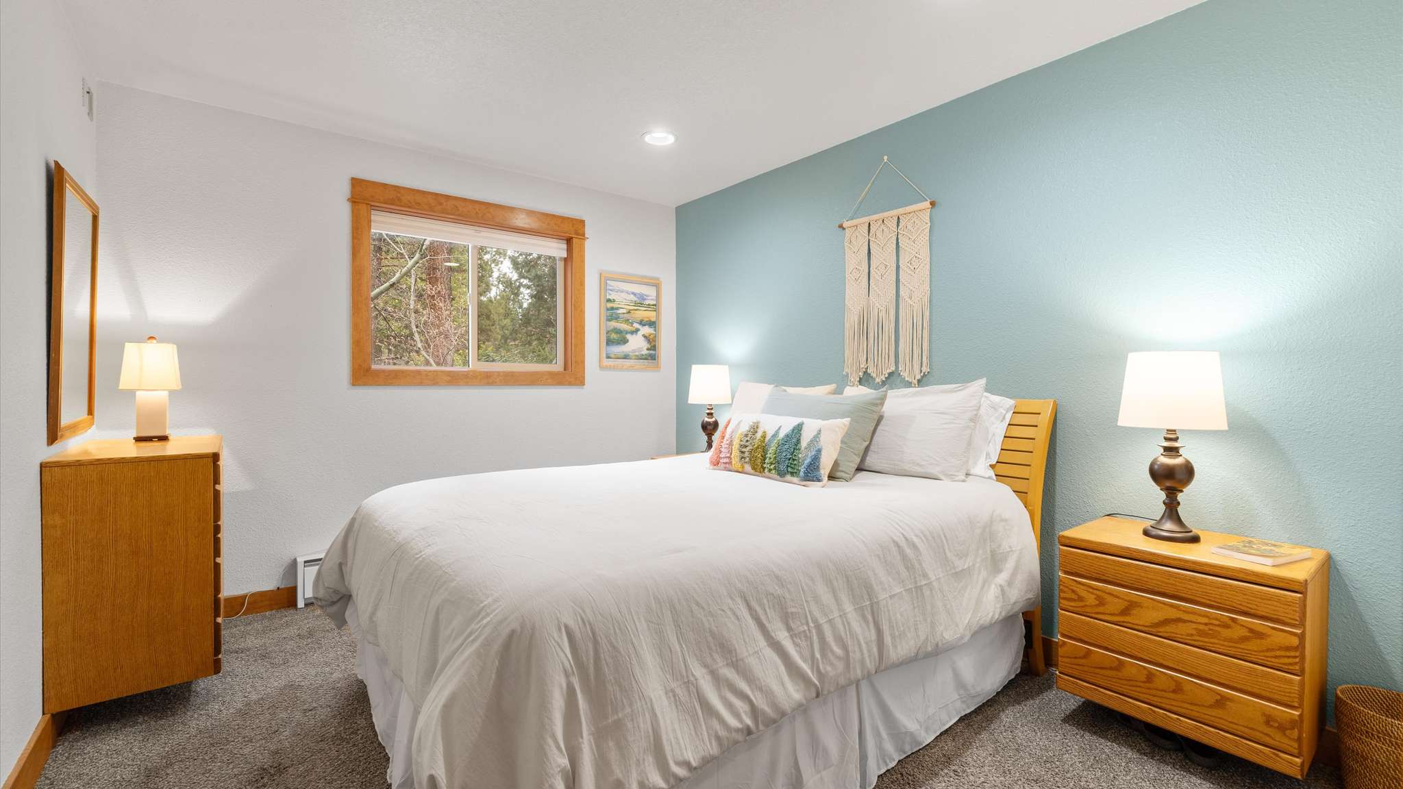 Queen bedroom