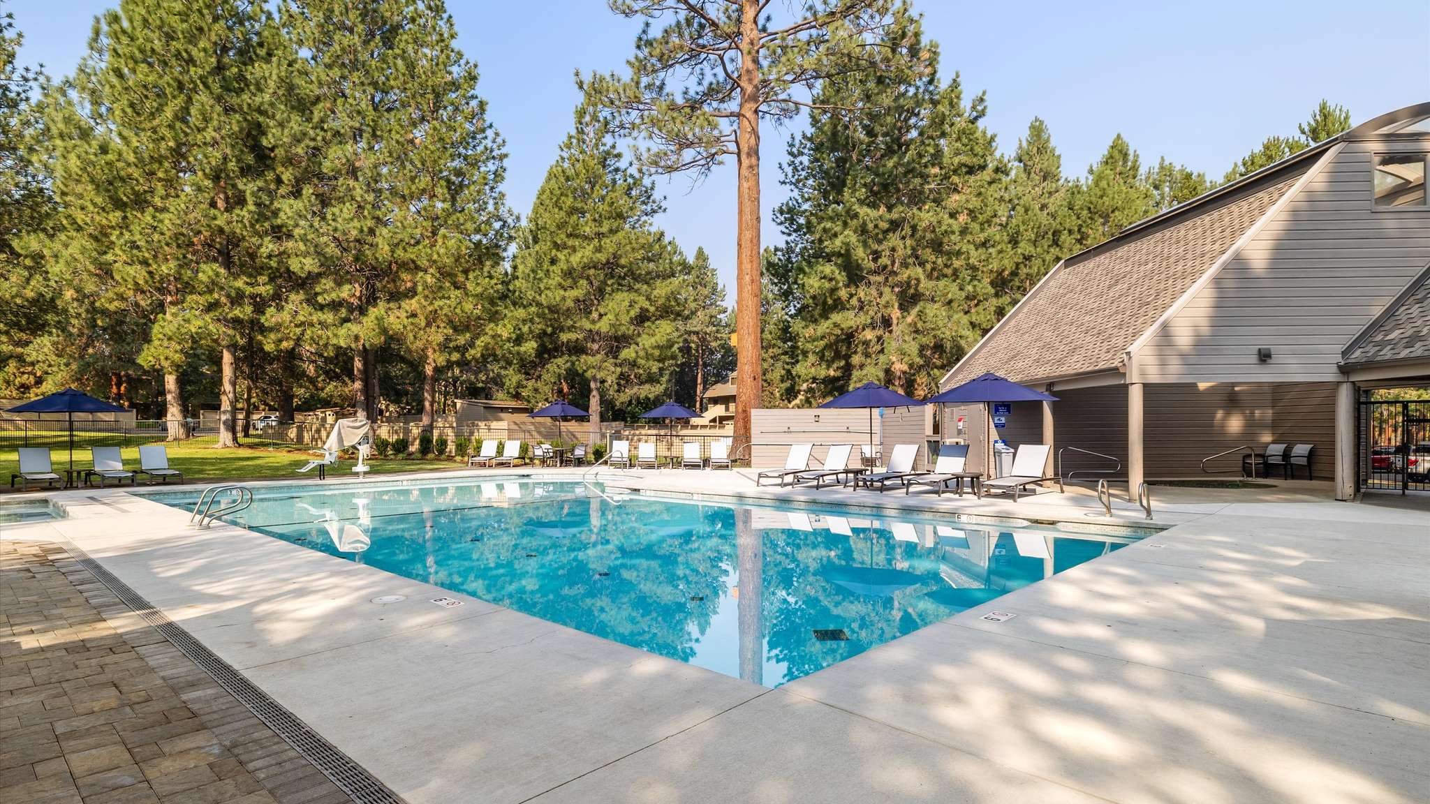 Community pool