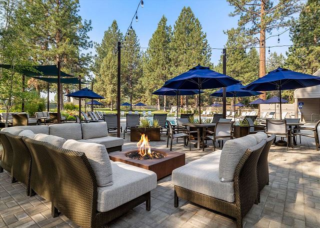 New! Cozy Condo | Hot Tub - Pool | Steps to River Trail 5