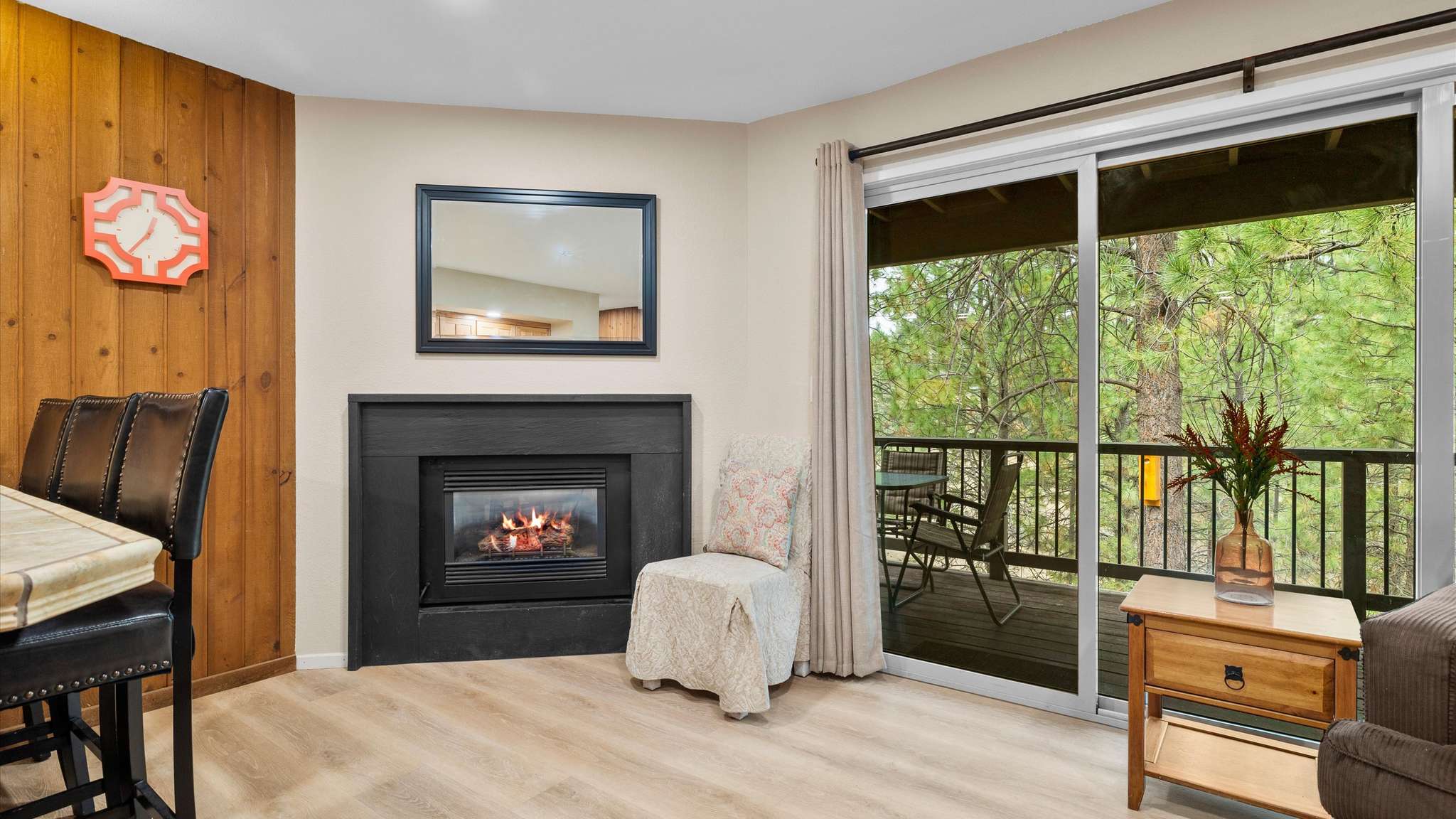 Taking in the views while relaxing in the living room. 