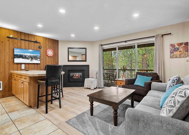 New! Remodeled Condo | Pool - Hot Tub | Steps to River Trail
