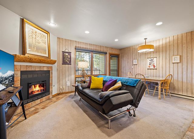 New! Affordable Mountain Escape | Pool - Hot Tub | Near Mt. Bachelor 6