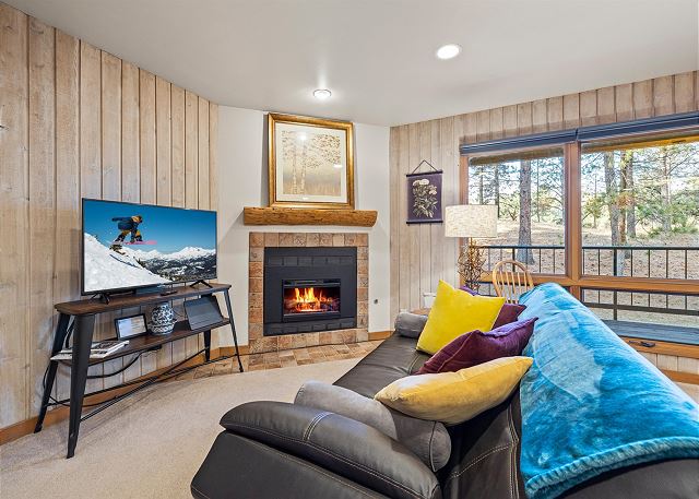 New! Affordable Mountain Escape | Pool - Hot Tub | Near Mt. Bachelor