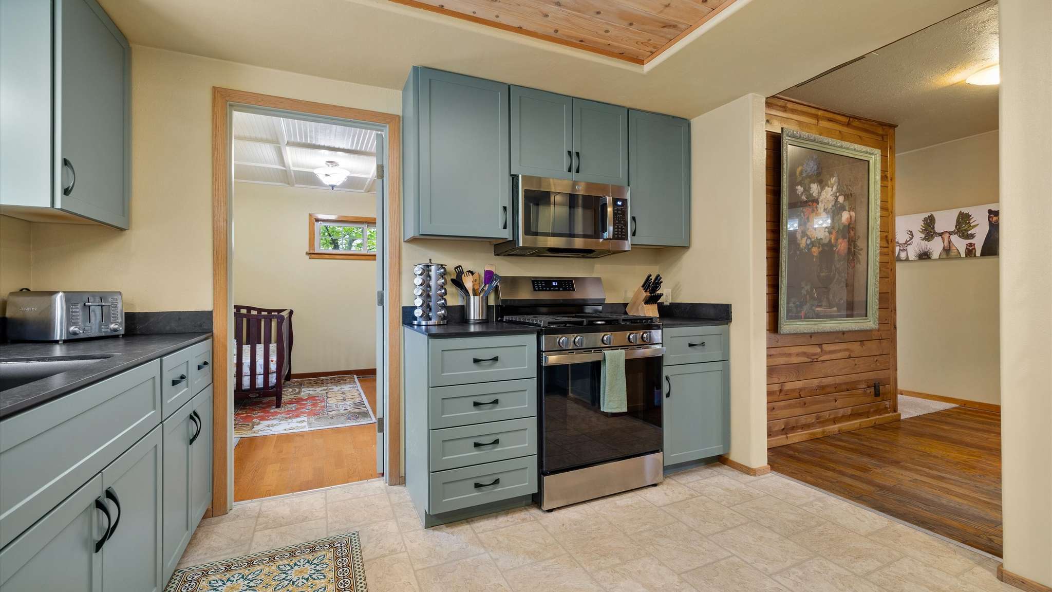 New! Historic Bend Cottage | Walk to Deschutes River & Downtown Shops | Photo 17
