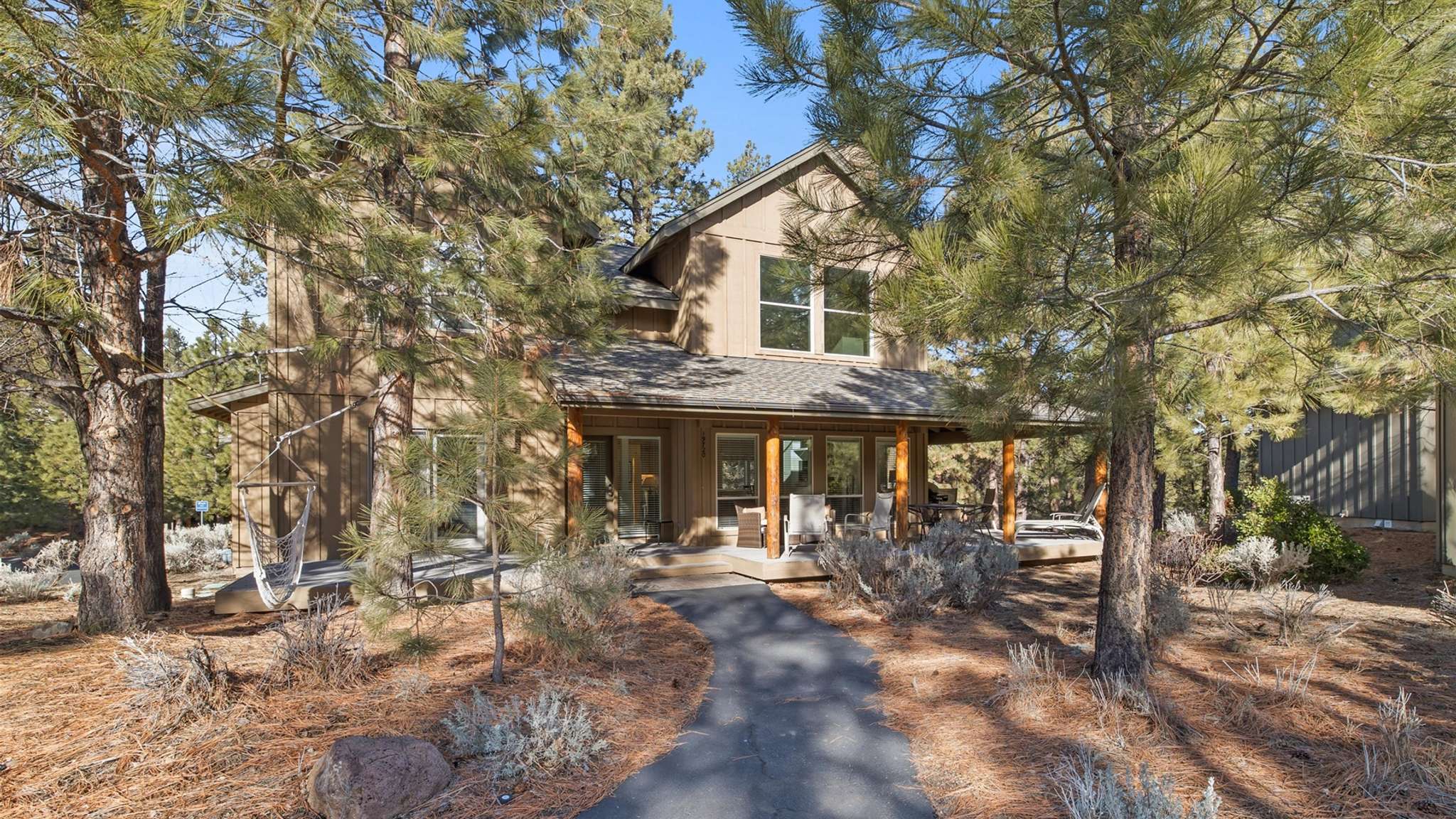 Winter Wren River Wild Escape, Mt. Bachelor Village Resort, Sleeps 8, Pet Friendly