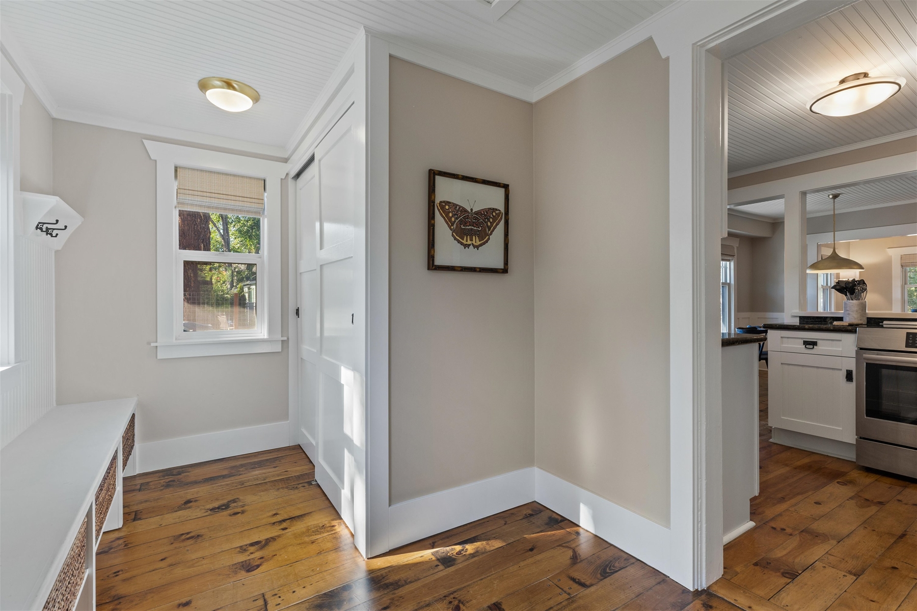 Area leading into the kitchen. 