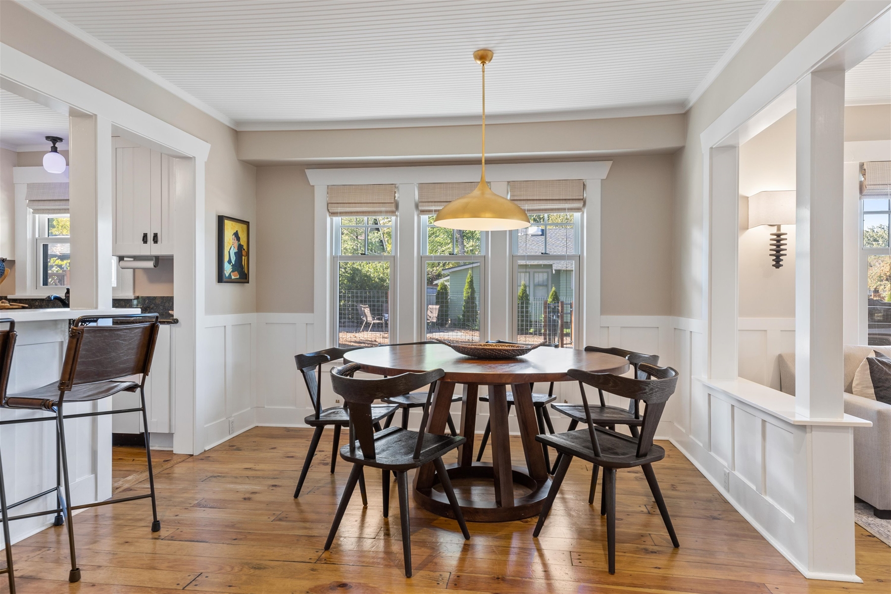 Enjoy meals together around a table that comfortably seats 6.