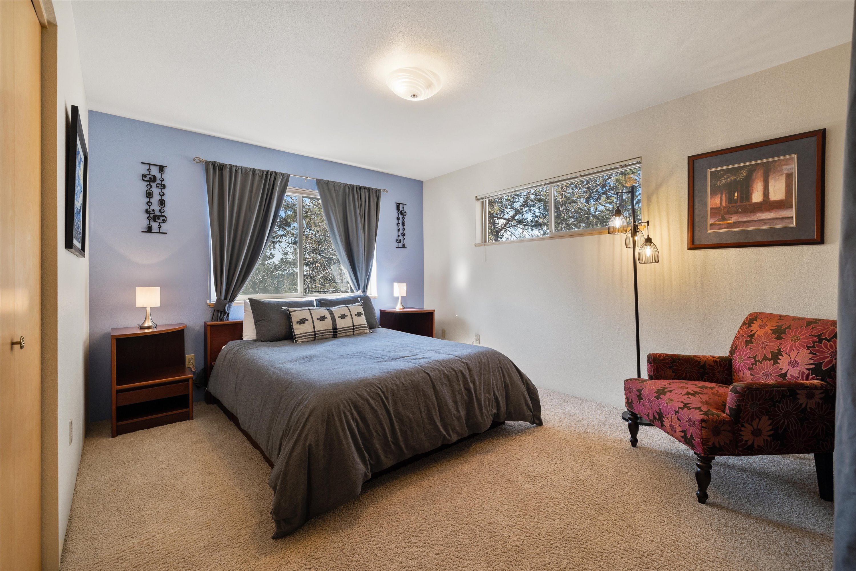 Well-appointed queen bedroom designed for a restful night’s sleep – Upper level. 