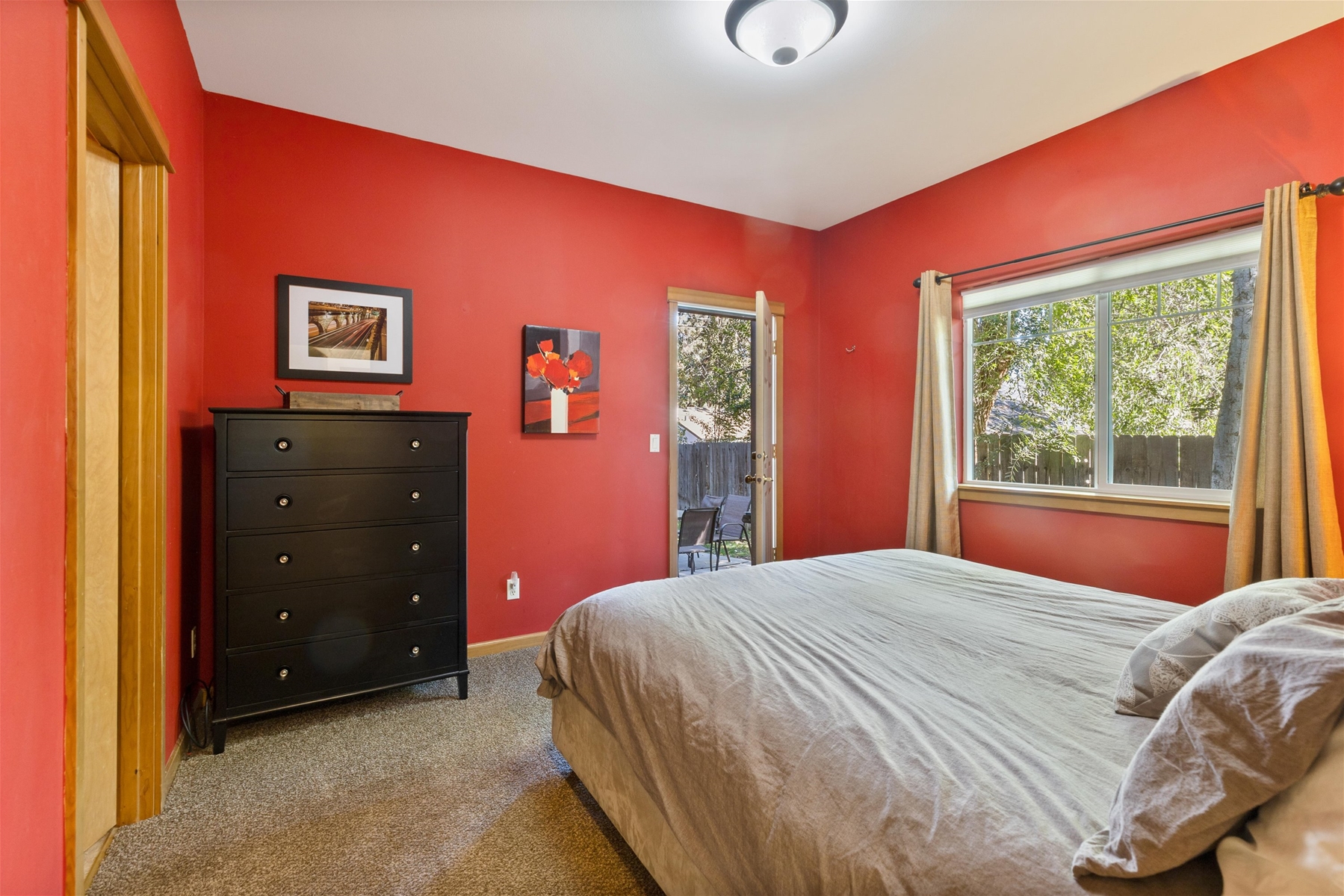 California King room with private entrance to the backyard and hot tub – Main level. 