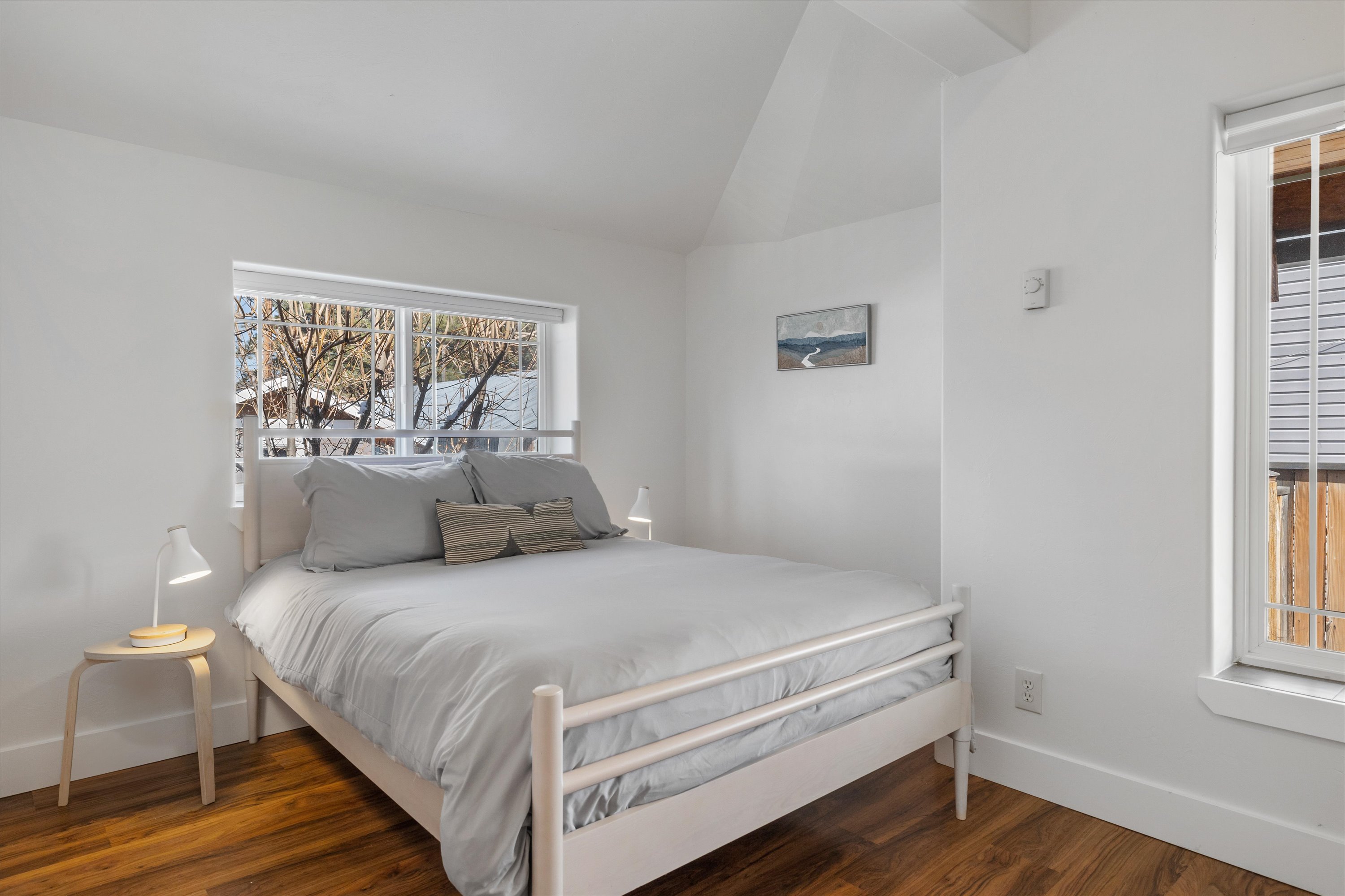 New! Charming Bend Cottage | 5 Min Walk to Downtown | Photo 18