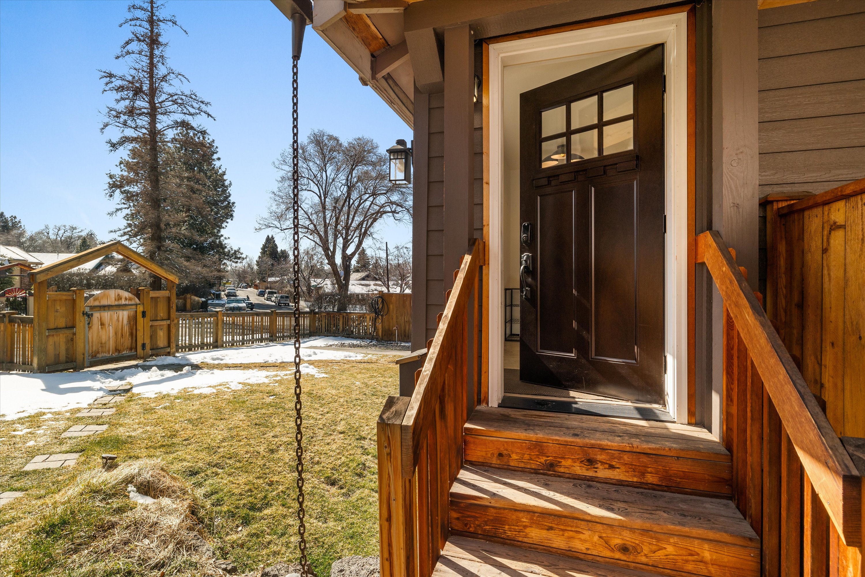 New! Charming Bend Cottage | 5 Min Walk to Downtown | Photo 6