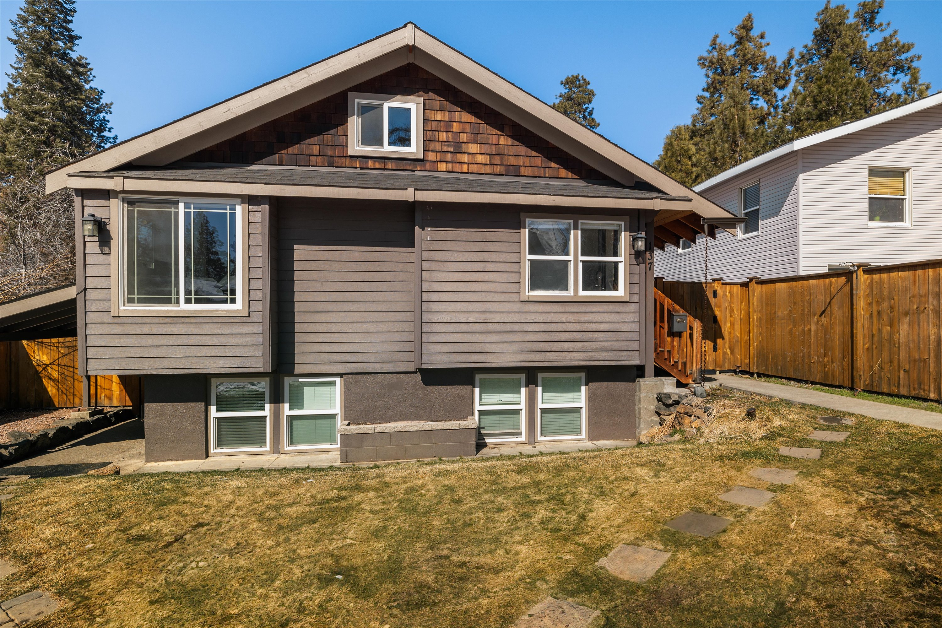 New! Charming Bend Cottage | 5 Min Walk to Downtown | Photo 28