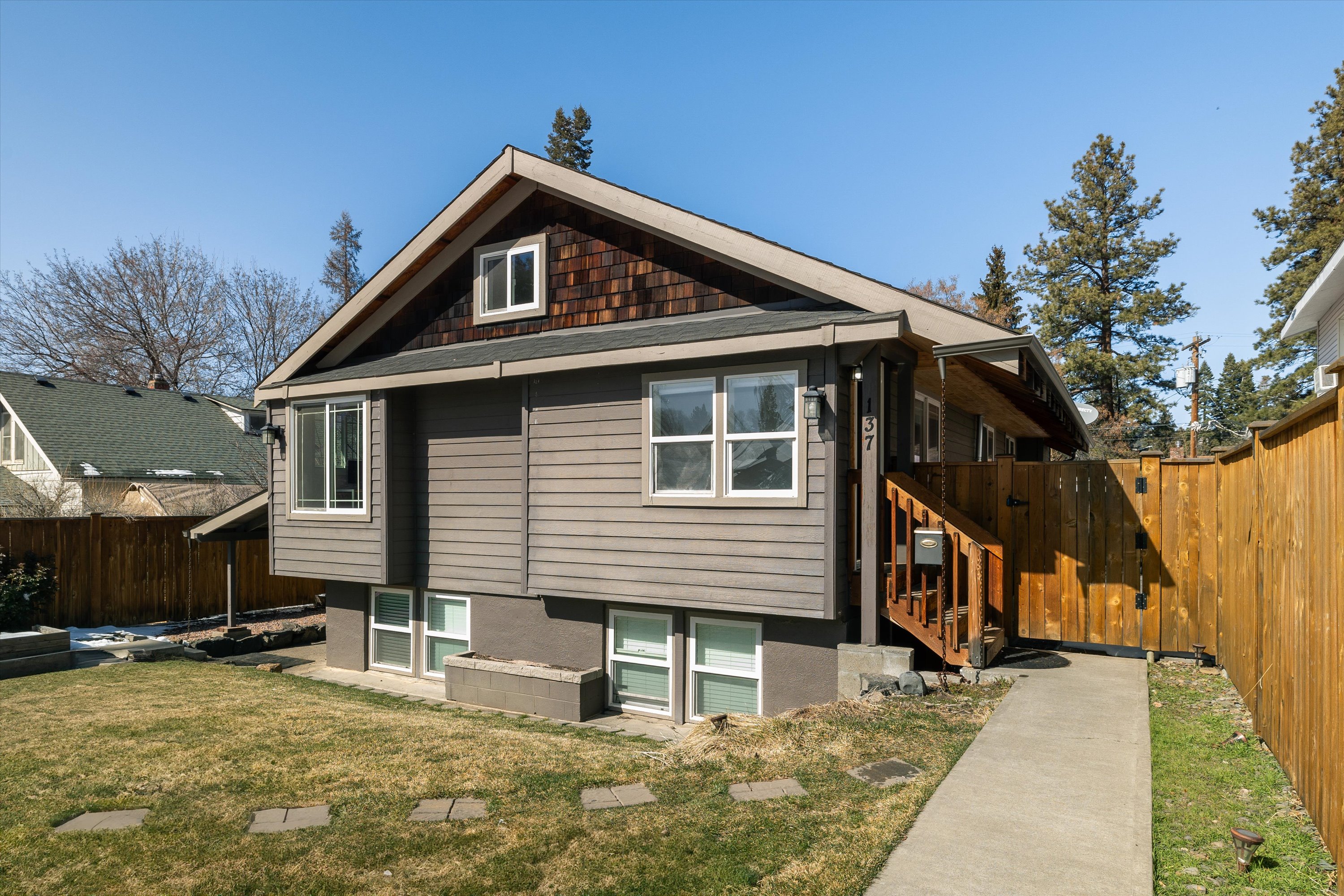 New! Charming Bend Cottage | 5 Min Walk to Downtown | Photo 29