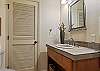 Powder bath (upper level).