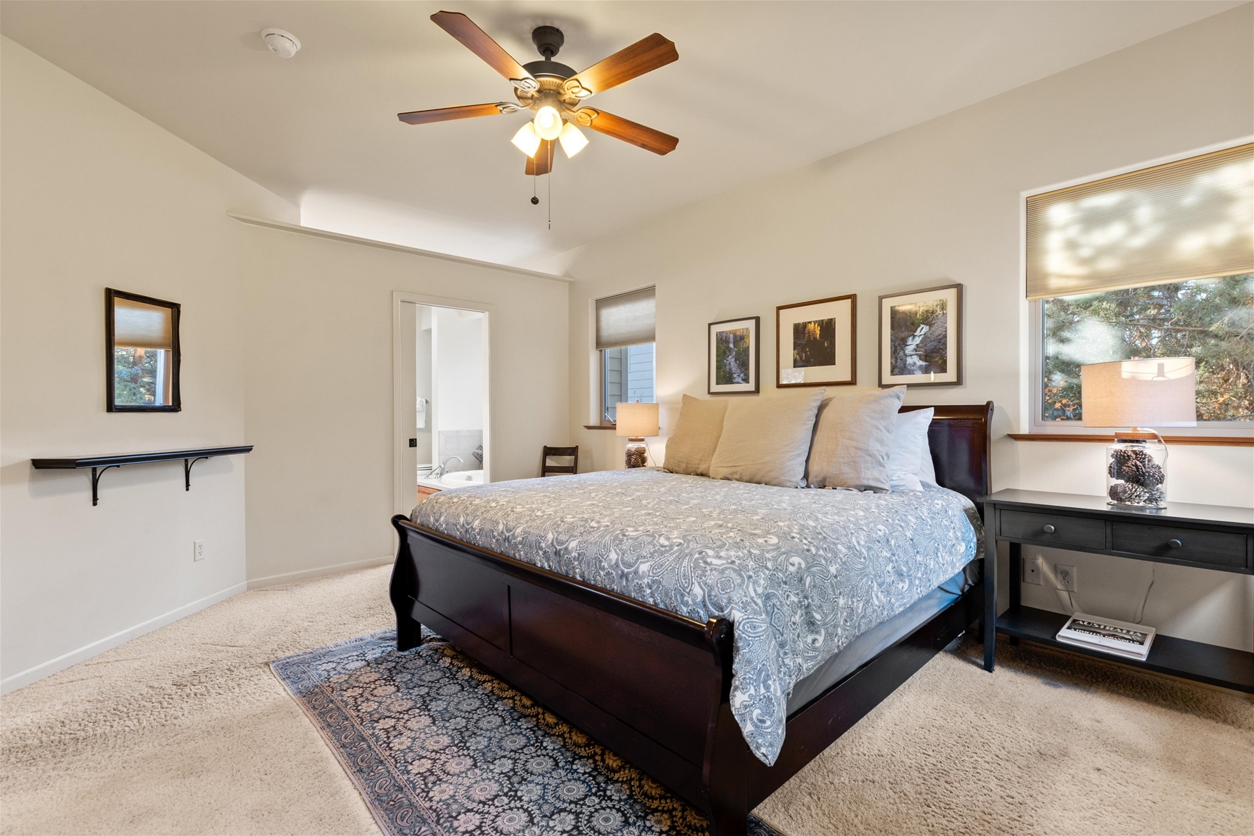 King main suite with private bathroom (upper level).