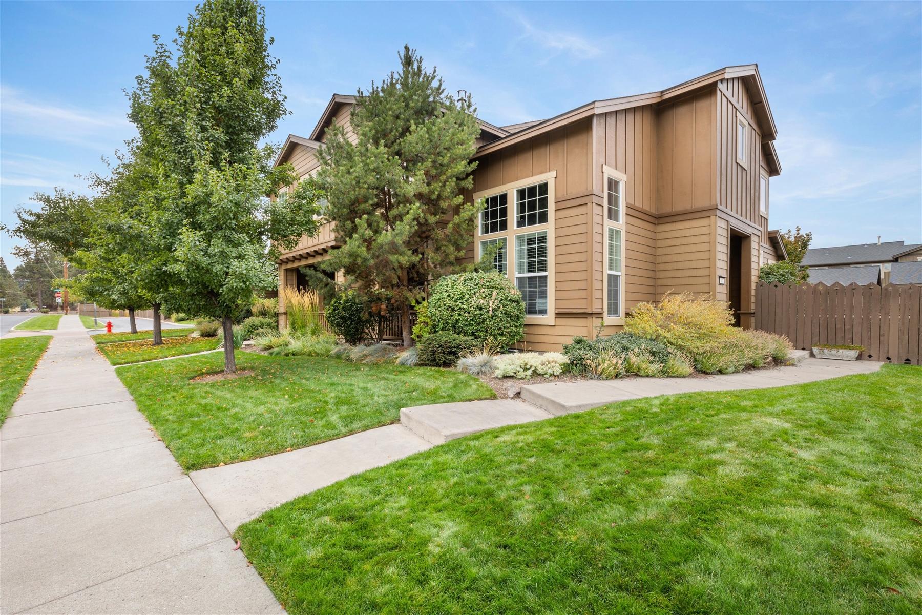 Chamberlain townhome, pet friendly, sleeps 8.