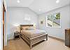 Queen guest room (upper level).