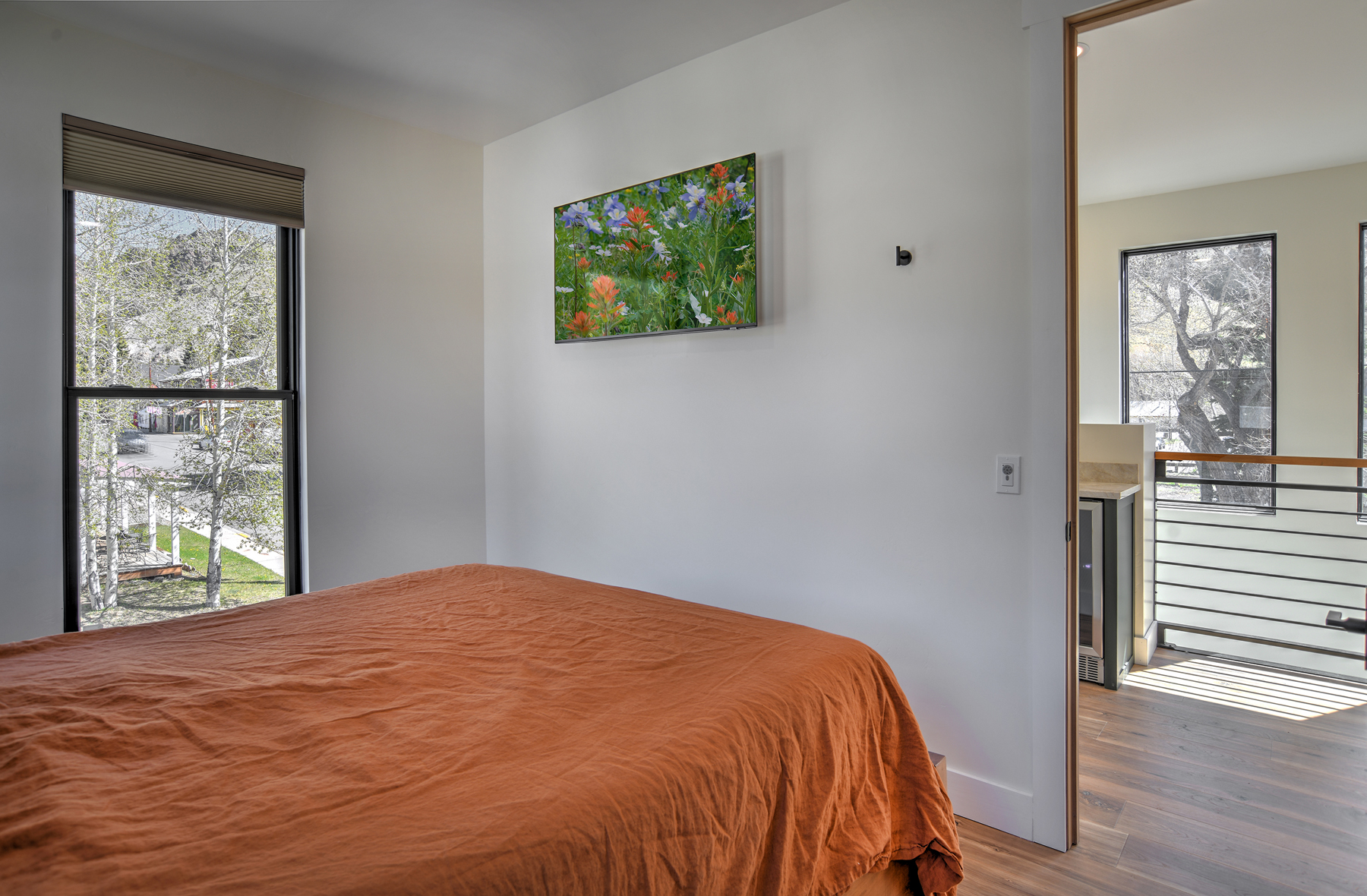 Relax and recharge in this cozy queen bedroom retreat. Beautiful views of the cliffs above Creede are right out the window!
